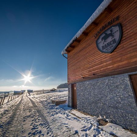 Ranch Jestrebice Hotell Hermanicky Exteriör bild