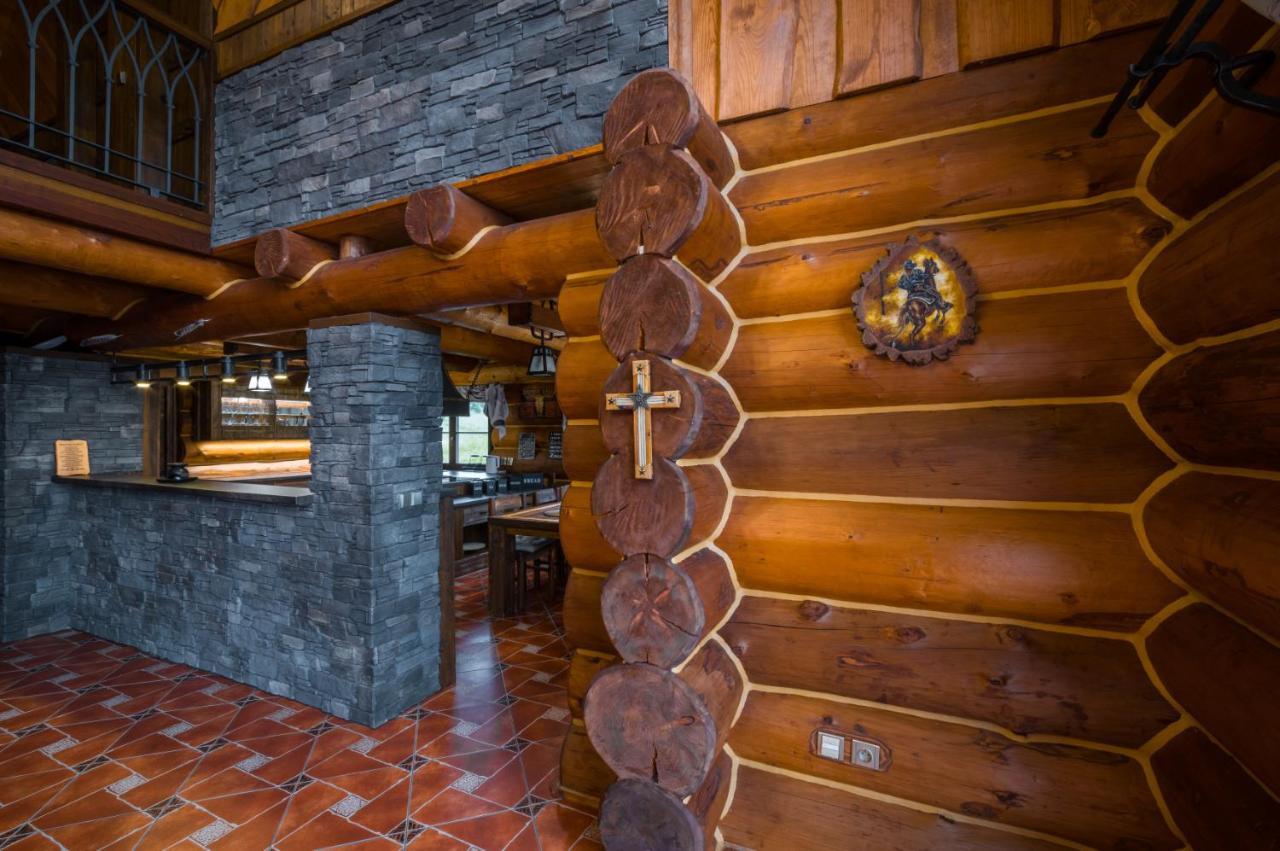 Ranch Jestrebice Hotell Hermanicky Exteriör bild