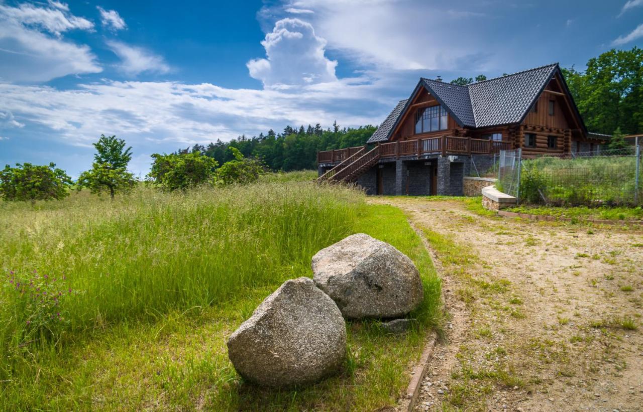 Ranch Jestrebice Hotell Hermanicky Exteriör bild